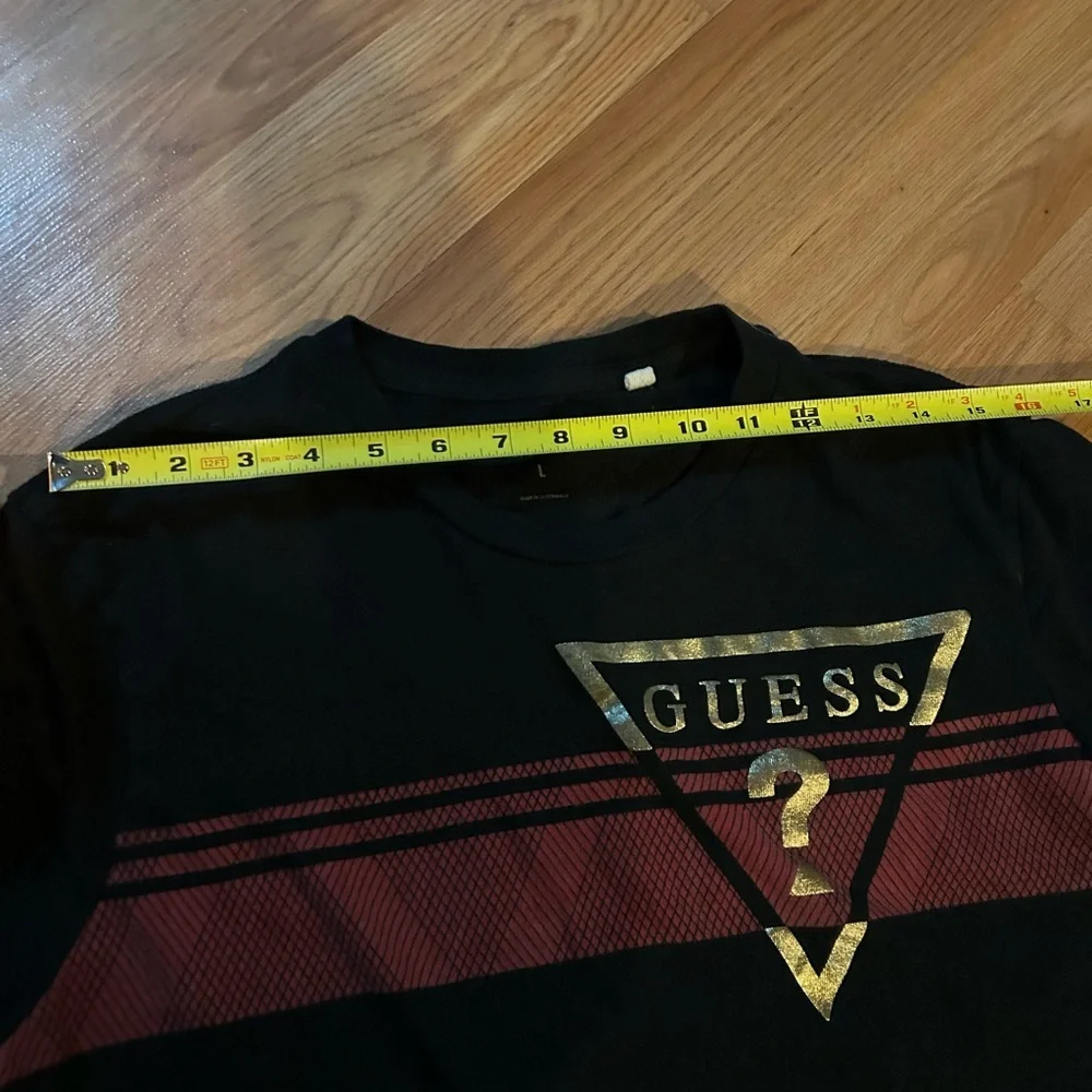 Guess Men’s Pekah Logo Crewneck - Picture 7 of 7